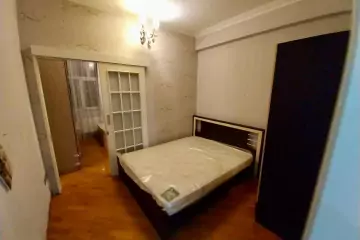 Satılır Yeni Tikili 8-ci Mikrorayonda