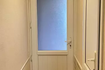 Satılır Köhnə Tikili Ayna Sultanova Heykəlində