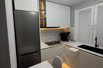 Satılır Yeni Tikili 8-ci Kilometrdə