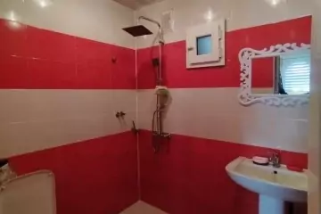 Satılır Həyət Evi Bakıda
