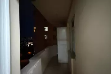 Satılır Yeni Tikili 3-cü Mikrorayonda