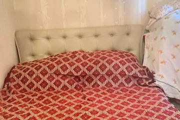 Satılır Köhnə Tikili Ayna Sultanova Heykəlində