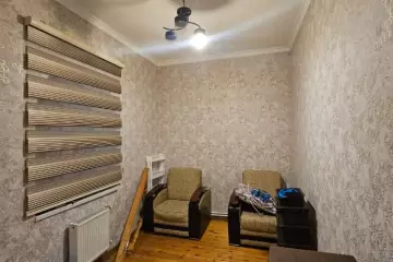 Satılır Həyət Evi Qaraçuxurda