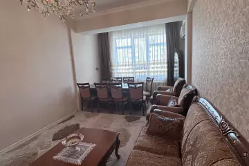 Satılır Yeni Tikili Yeni Yasamalda