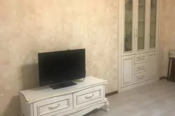 Satılır Köhnə Tikili Sahil Bağıda