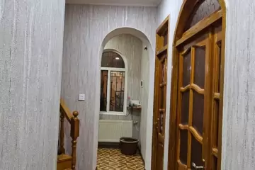 Satılır Həyət Evi Qaraçuxurda
