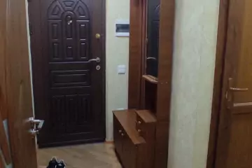 Aylıq Kirayə Köhnə Tikili 8-ci Kilometrdə