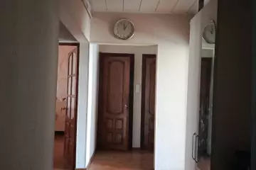 Satılır Köhnə Tikili 8-ci Kilometrdə