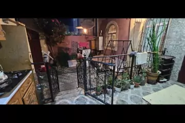 Satılır Həyət Evi Qaraçuxurda