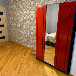Satılır 2 otaqlı Köhnə Tikili 70 m², Bakı