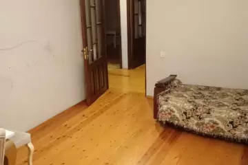 Aylıq Kirayə Həyət Evi Xırdalan şəhərində