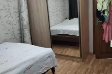 Satılır Köhnə Tikili Qaraçuxurda