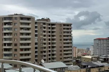 Satılır Yeni Tikili Elmler Akademiyasıda