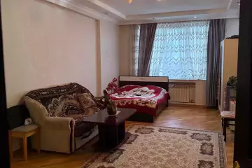Satılır Yeni Tikili Xalqlar Dostluğuda
