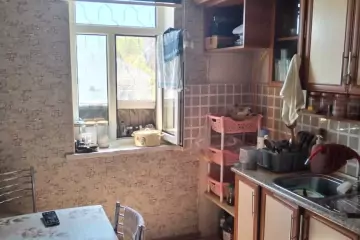 Satılır Köhnə Tikili Qaraçuxurda