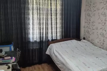 Satılır Köhnə Tikili Qaraçuxurda