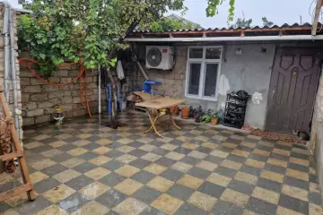 Satılır Həyət Evi əmircanda