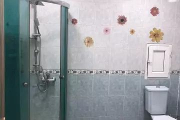 Satılır Yeni Tikili Elmler Akademiyasıda