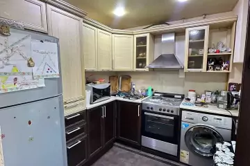 Satılır Köhnə Tikili İçərişəhərdə