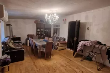 Satılır Həyət Evi əmircanda