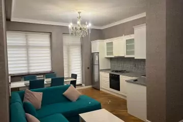 Aylıq Kirayə Yeni Tikili 28 May Metrosu ətrafında