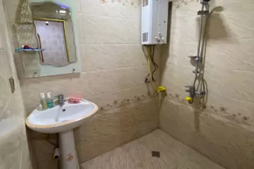 Satılır Köhnə Tikili Bakıda