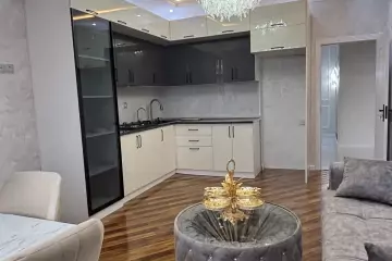 Satılır Yeni Tikili 28 May Metrosu ətrafında