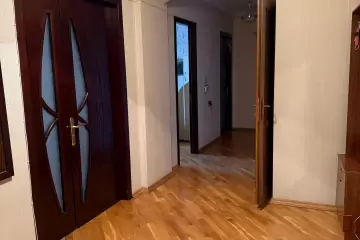 Satılır Yeni Tikili Xalqlar Dostluğuda