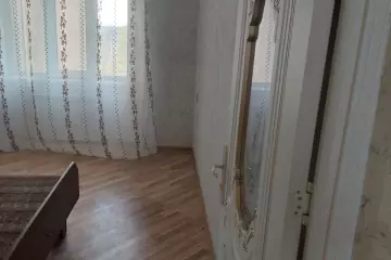 Satılır Köhnə Tikili Yeni Günəşlidə