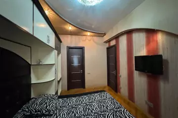Satılır Yeni Tikili Elmler Akademiyasıda
