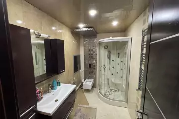 Satılır Yeni Tikili Elmler Akademiyasıda