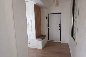Satılır Köhnə Tikili Gənclikdə