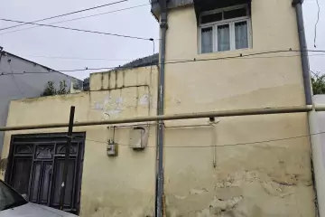 Satılır Həyət Evi Həzi Aslanovda