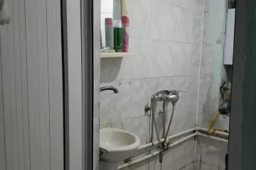 Satılır Köhnə Tikili Biləcəridə