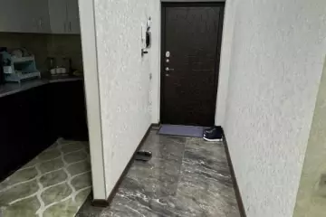 Satılır Yeni Tikili 8-ci Mikrorayonda