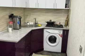 Satılır Yeni Tikili 8-ci Mikrorayonda