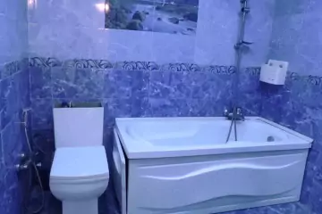 Satılır Yeni Tikili Bakı Kinoteatrıda