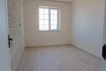 Satılır Yeni Tikili Masazırda