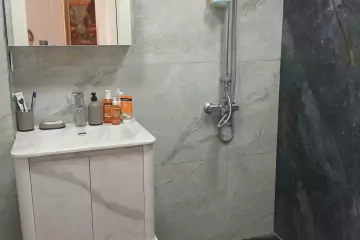 Satılır Köhnə Tikili Gənclikdə