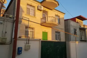 Aylıq Kirayə Həyət Evi Ukraniya Dairəsida