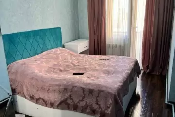 Satılır Yeni Tikili 8-ci Mikrorayonda