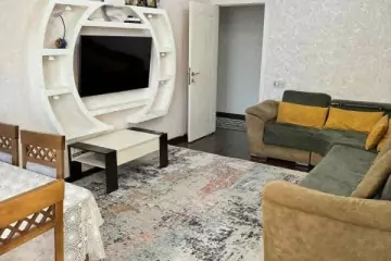 Satılır Yeni Tikili 8-ci Mikrorayonda