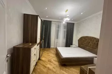 Satılır Yeni Tikili Bakı Kinoteatrıda