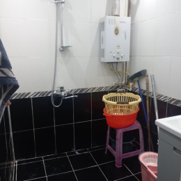Satılır 2 otaqlı Köhnə Tikili 55 m², 4-cü mikrorayon