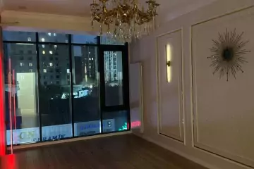Satılır Yeni Tikili Heydər əliyev Mərkəzində