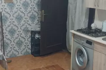 Aylıq Kirayə Köhnə Tikili İçərişəhərdə