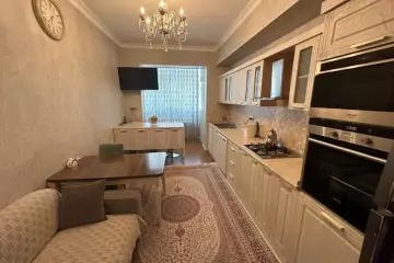 Satılır Yeni Tikili 9-cu Mikrorayonda