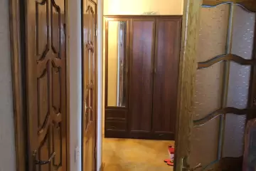 Satılır Yeni Tikili 8-ci Kilometrdə