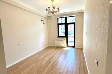 Satılır Yeni Tikili Heydər əliyev Mərkəzində