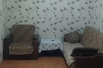 Aylıq Kirayə Köhnə Tikili İçərişəhərdə